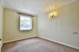BEDROOM- click for photo gallery